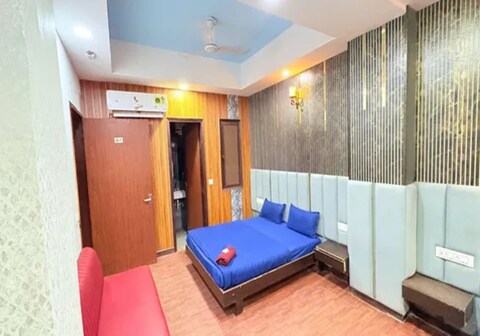 FabHotel Pingla Residency