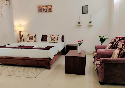 Hotel Utsav and Banquet Hall