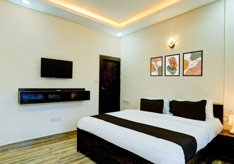 Hotel O Hombale Comforts & Rooms
