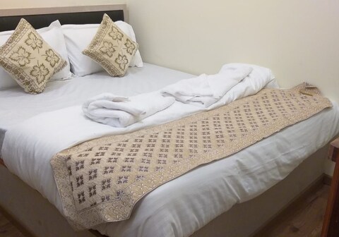 Yatri Residency Luxury Rooms