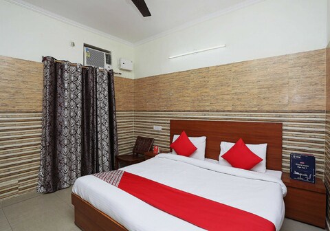 Collection O Shiv Shanker