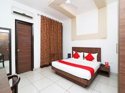 OYO Flagship 15448 Green plaza Sector 10, Delhi OYO Flagship 15448 Green plaza Sector 10, Delhi