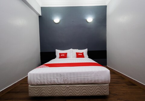 OYO 89578 Dung Fang Hotel No. 1 Sibu