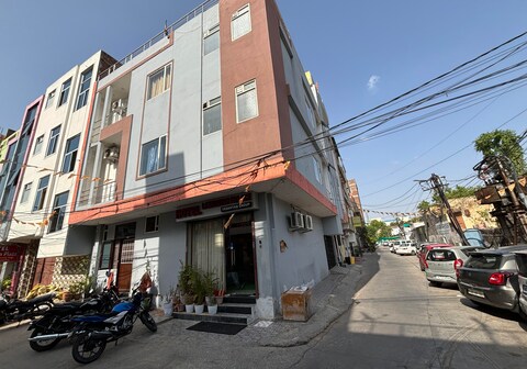 Hotel Lakhdatar Palace Jaipur