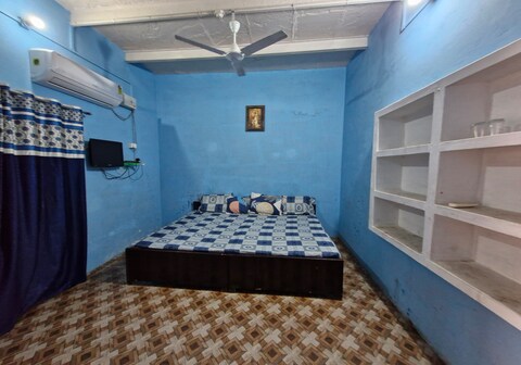 Deepali Dham Home Stay Mathura Vrindavan