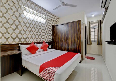 OYO Flagship Varcity Pearl Near Nexus Mall Koramangala