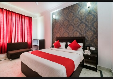 Kanha Restaurant & Hotel