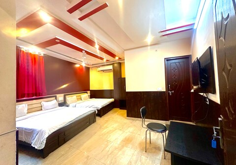 Hotel Airport Gateway