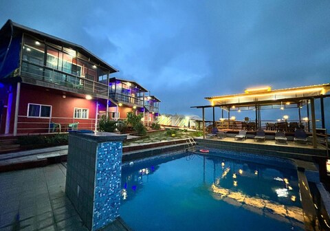 Exotica de Swiss Cottage