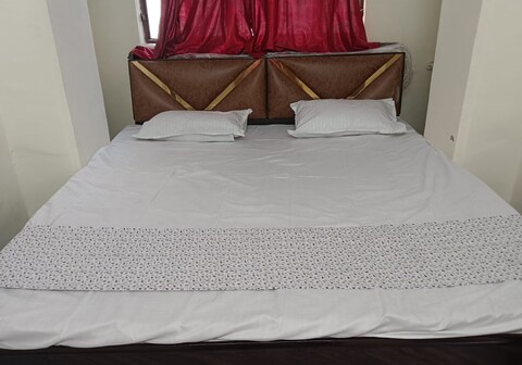 Radhika P Guest House