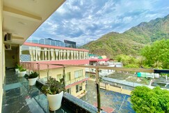 Tapovan New Residency (5 minutes walk to Laxman Jhula), Rishikesh Tapovan New Residency (5 minutes walk to Laxman Jhula), Rishikesh