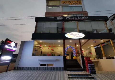 Hotel Moon Light