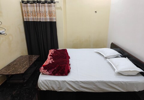 Sky Inn Paying Guest House