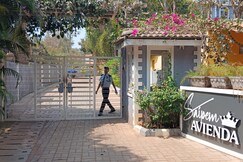 Couple Friendly suite 305 1BHK with Infinity Pool, Goa Couple Friendly suite 305 1BHK with Infinity Pool, Goa