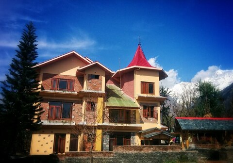 The Divine Hima Hotel | Restaurant & Bar