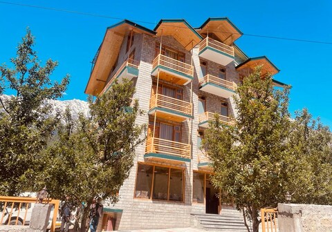 Rb hotel and Resorts