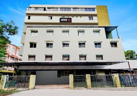 SPOT ON Nakshatra Lodge