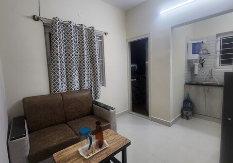 THE CAVE LAKESIDE LUXE