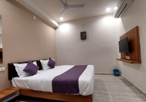 HOTEL KRISHNA ROOMS