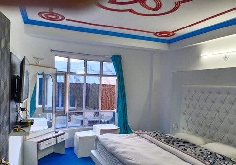 Neelpritam Home stay