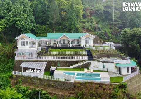 StayVista at Feathers @ Forktail House