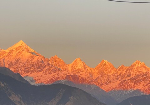 Jai gurudev jwar munisyar resort restaurent