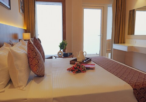 The Novello by Hotel Evergreen