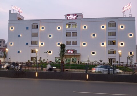 Hotel Ashray Inn Express