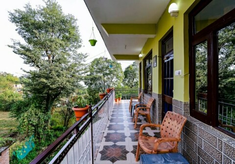 New in Vogue Homestay | Kitchen & Wi-Fi