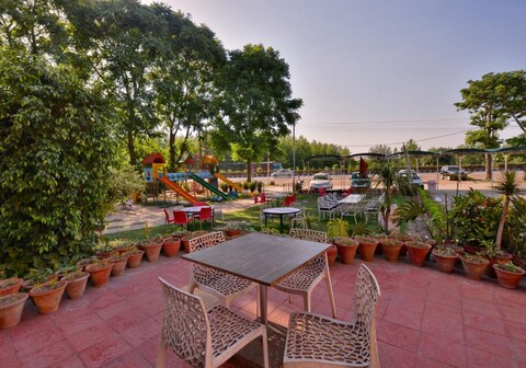 Hotel K Surpalz Motel