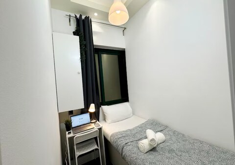 Explorer Partition Room with window Near Metro