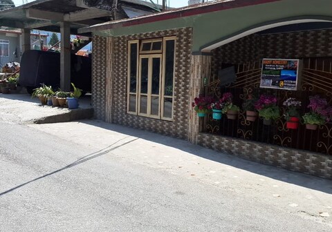 Aahit Homestay