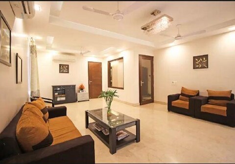 Service apartment 96