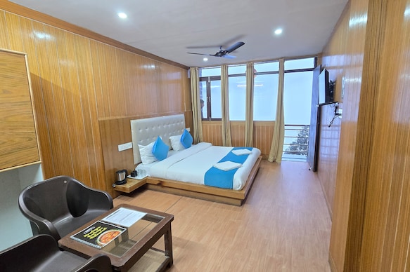 Sleeping Beauty Hotel (Mountain View Property)