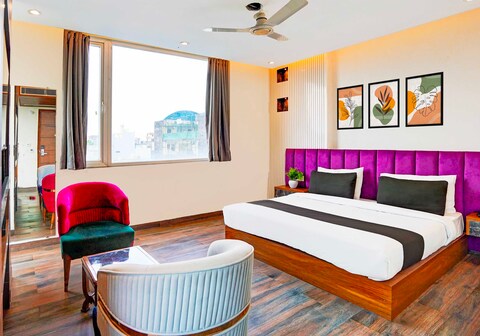 Super Collection O Sector 116 Noida