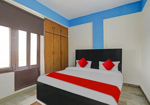 Hotel O Town Palace