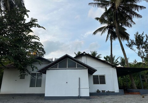 Sky Holiday Inn Coorg