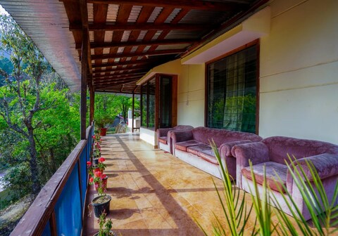 Little Wood Cottages, Bhimtal