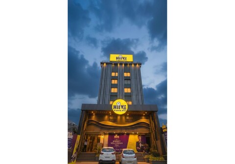 Hiive by Convivial Hotels @ Raipur Railway Station