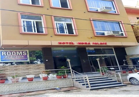 Hotel Indra Palace by GRB