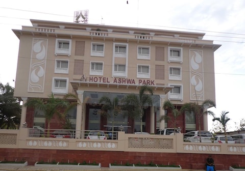 Hotel Ashwa Park
