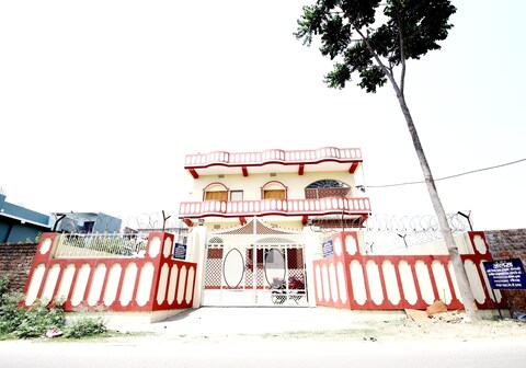 JALSA HOMESTAY DEOGHAR | A warm and homely stay