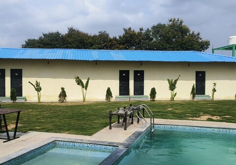 Manas resort and restaurant