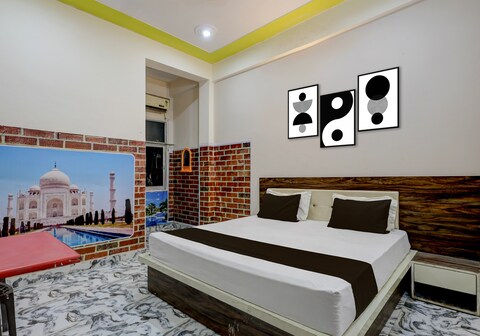 Spot On Shukhdev Hotel