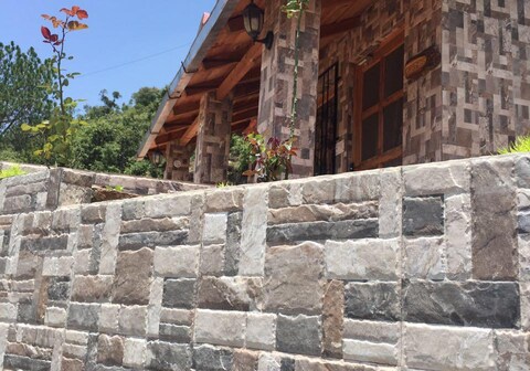 Nakshatra Cottages (Uttara Phalguni Room)