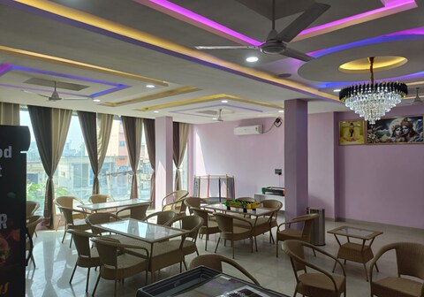 Hotel Aashiyana Palace