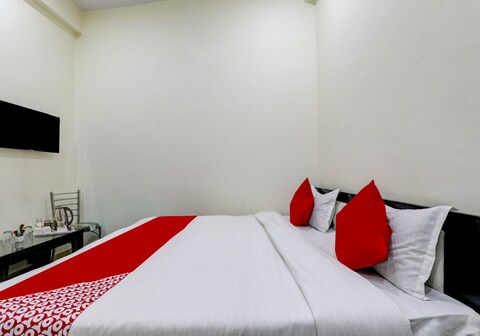 Hotel O Roister Inn Near Gomti Riverfront Park