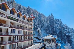 Hotel Rishi Palace, Manali Hotel Rishi Palace, Manali