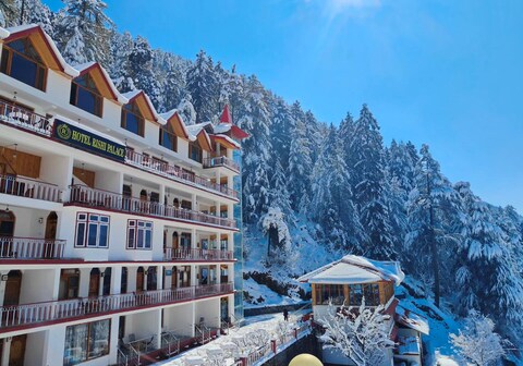 Hotel Rishi Palace