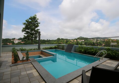 Olive 4BHK by Seven Sands